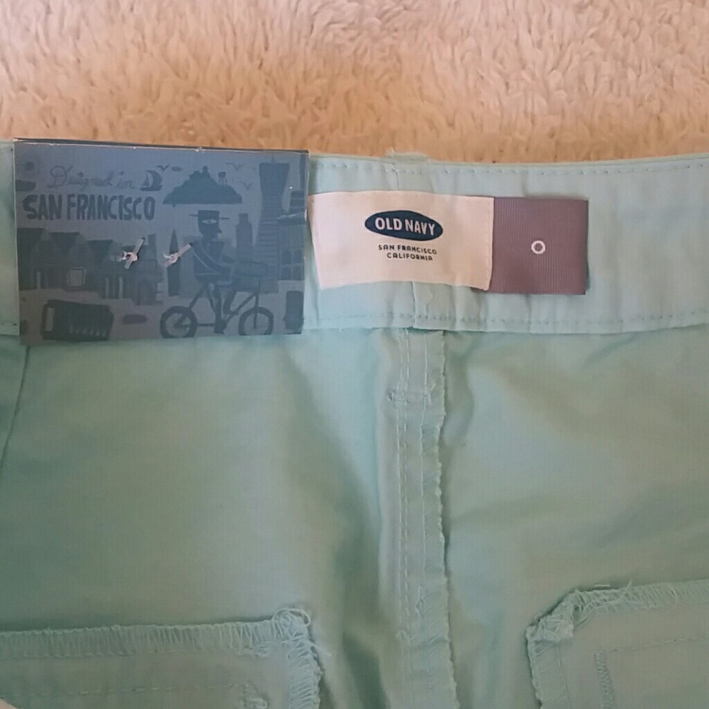 Shorts - Picture 3 of 3